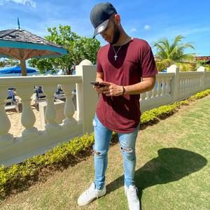 Meet your Posher, Victor